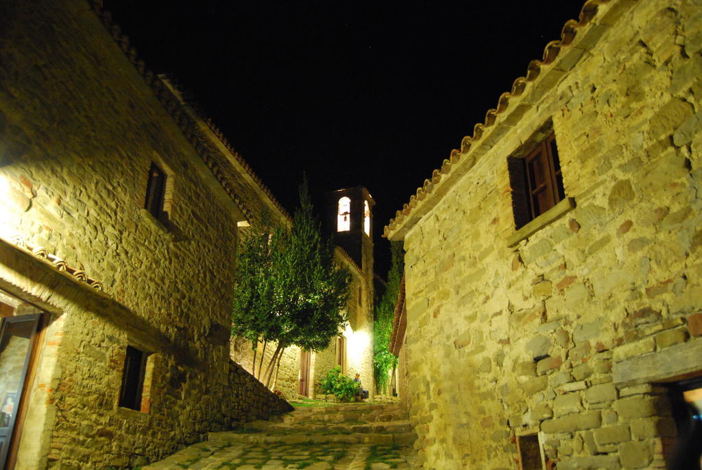 Borgo Di Carpiano Hotel Mengara Exterior foto